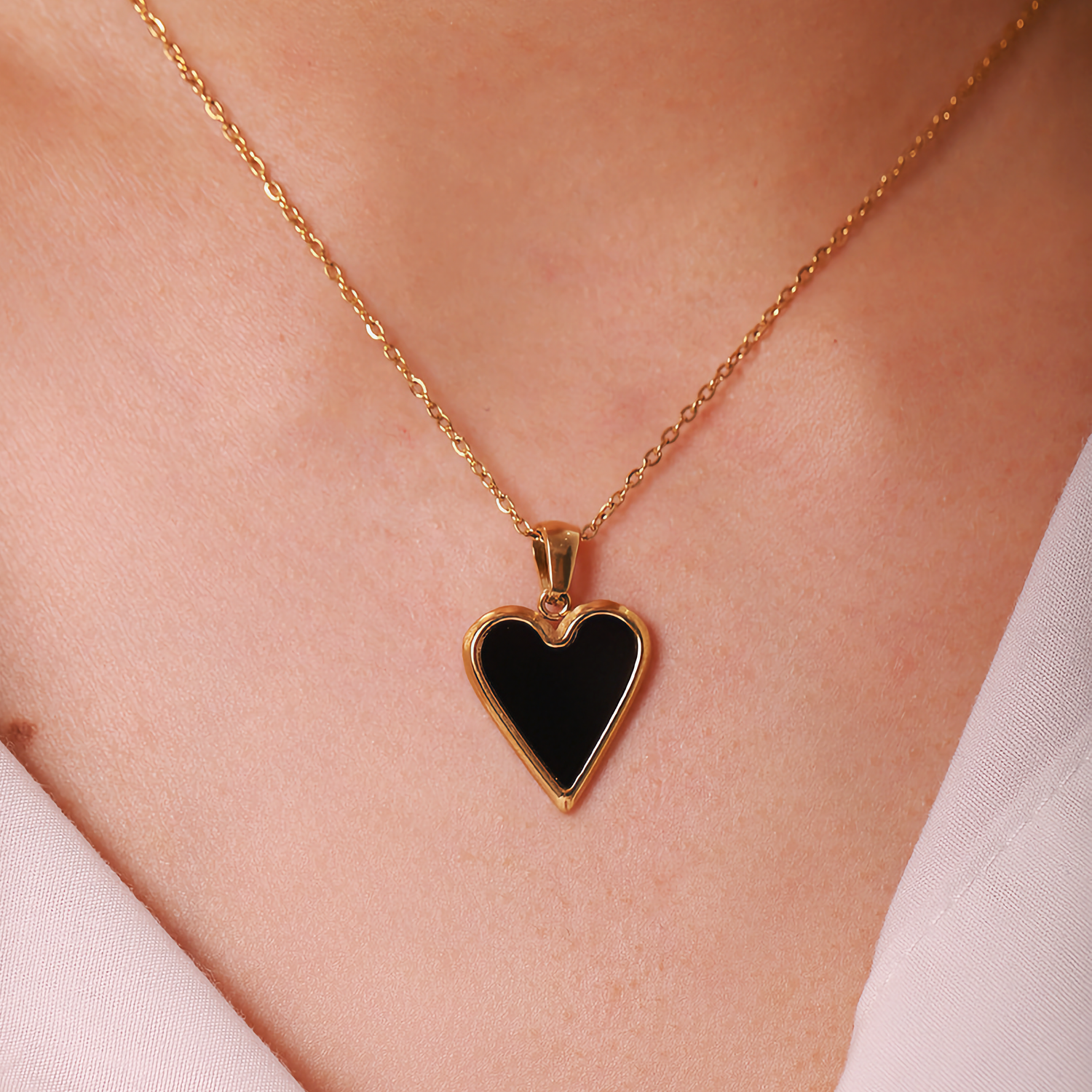 Blythe Necklace with Heart | 18k Gold