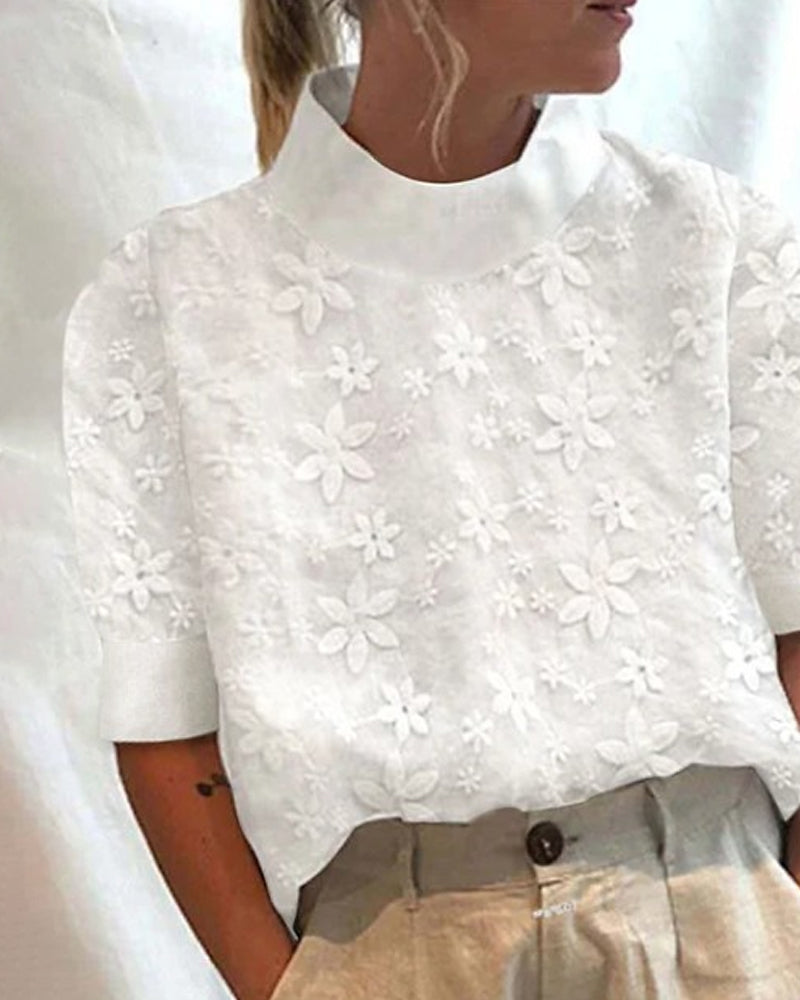 Doutzen | With embroidered solid standing collar