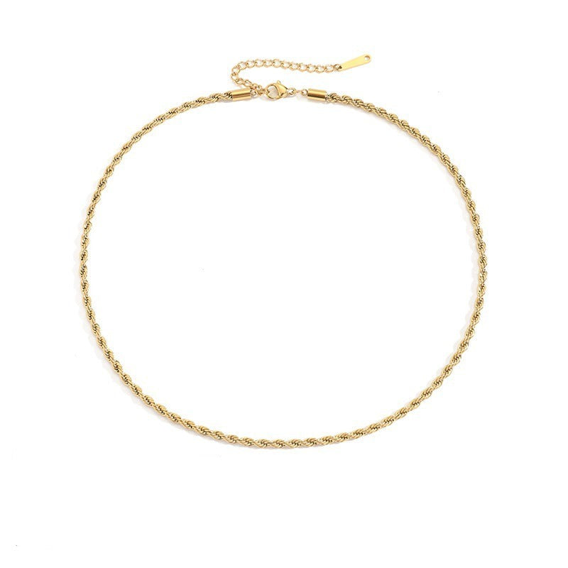 Olivia necklace in twisted style | 18K gold