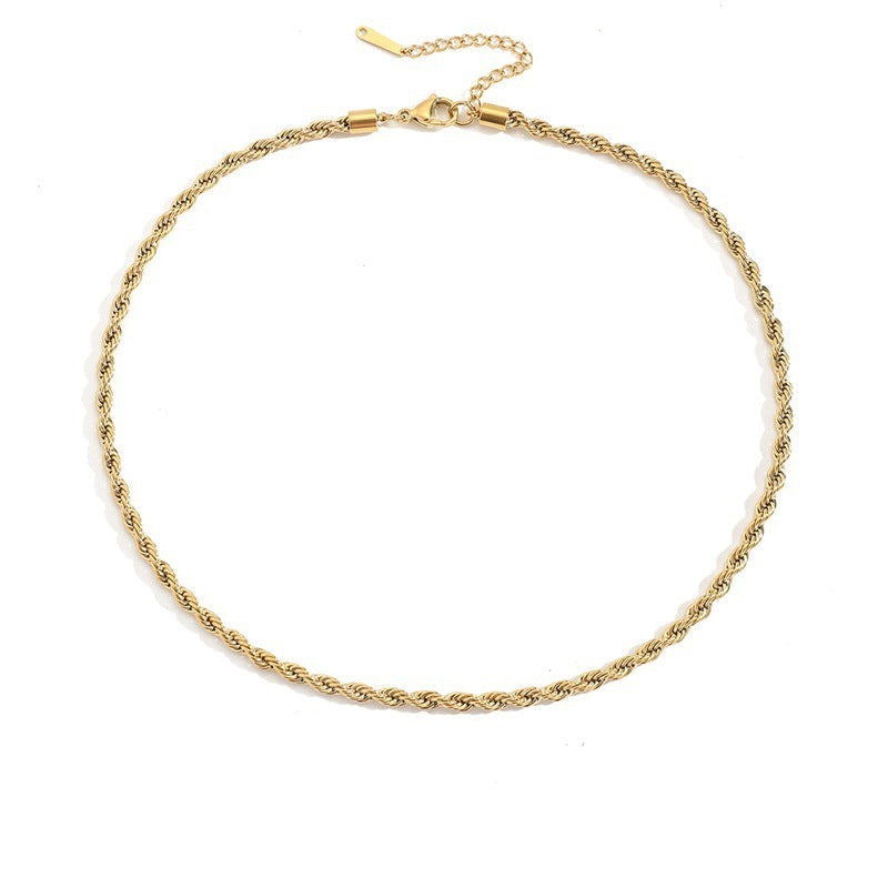 Olivia necklace in twisted style | 18K gold