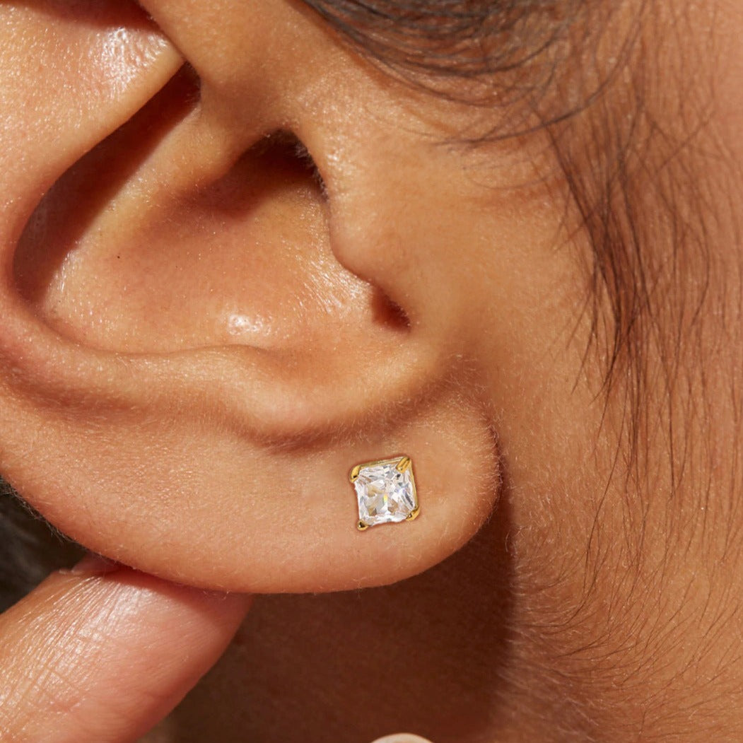 Solitaire Øreringe fra Marca | 18k Guld