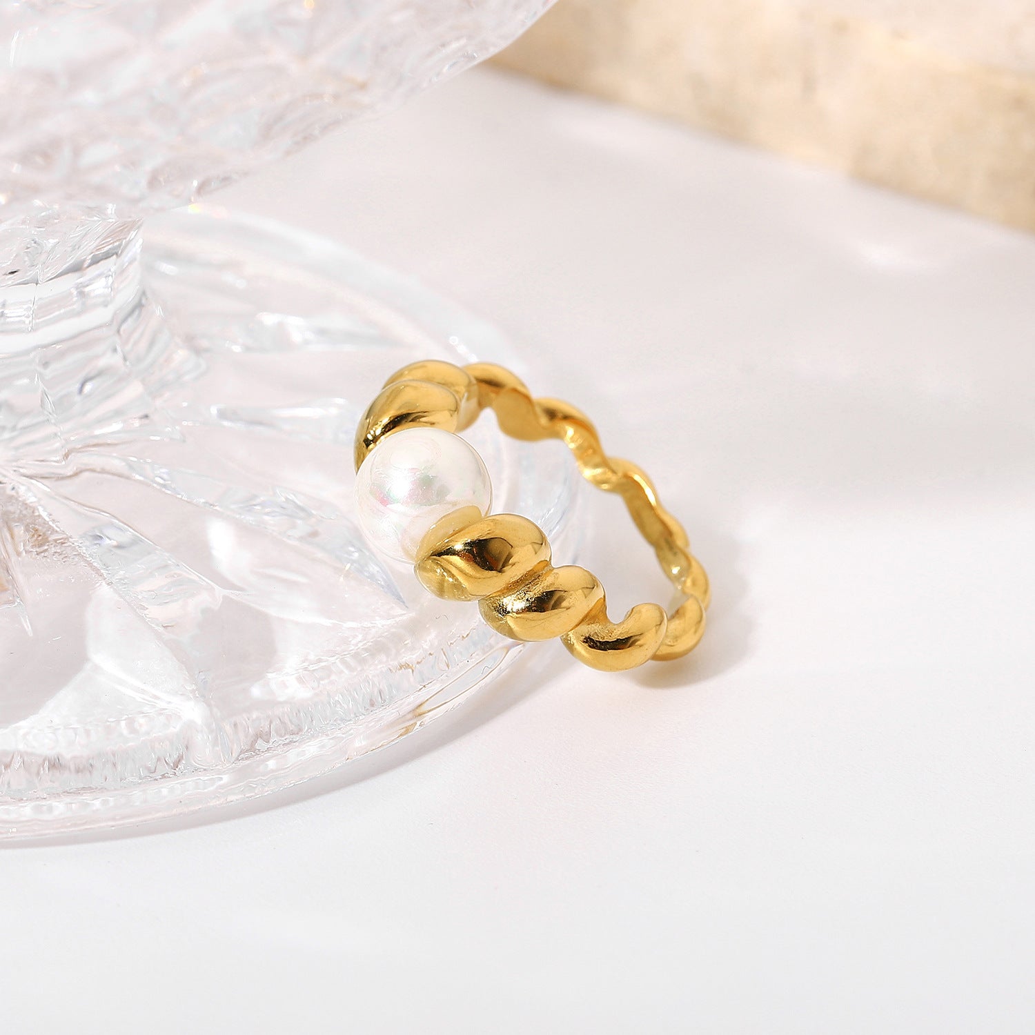 Scarlett ring med ferskvandsperler | 18k guld