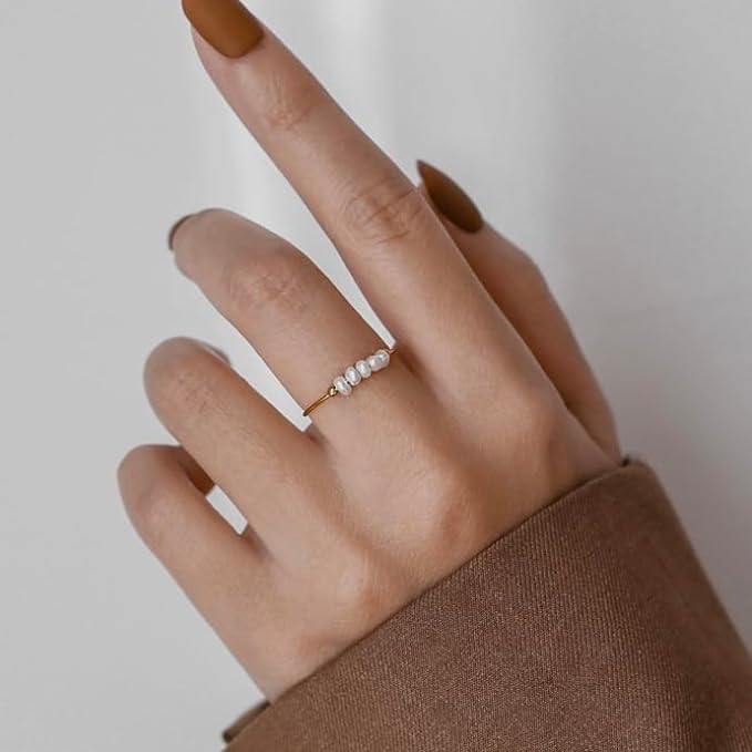 magnolia ring med ferskvandsperler | 18k guld